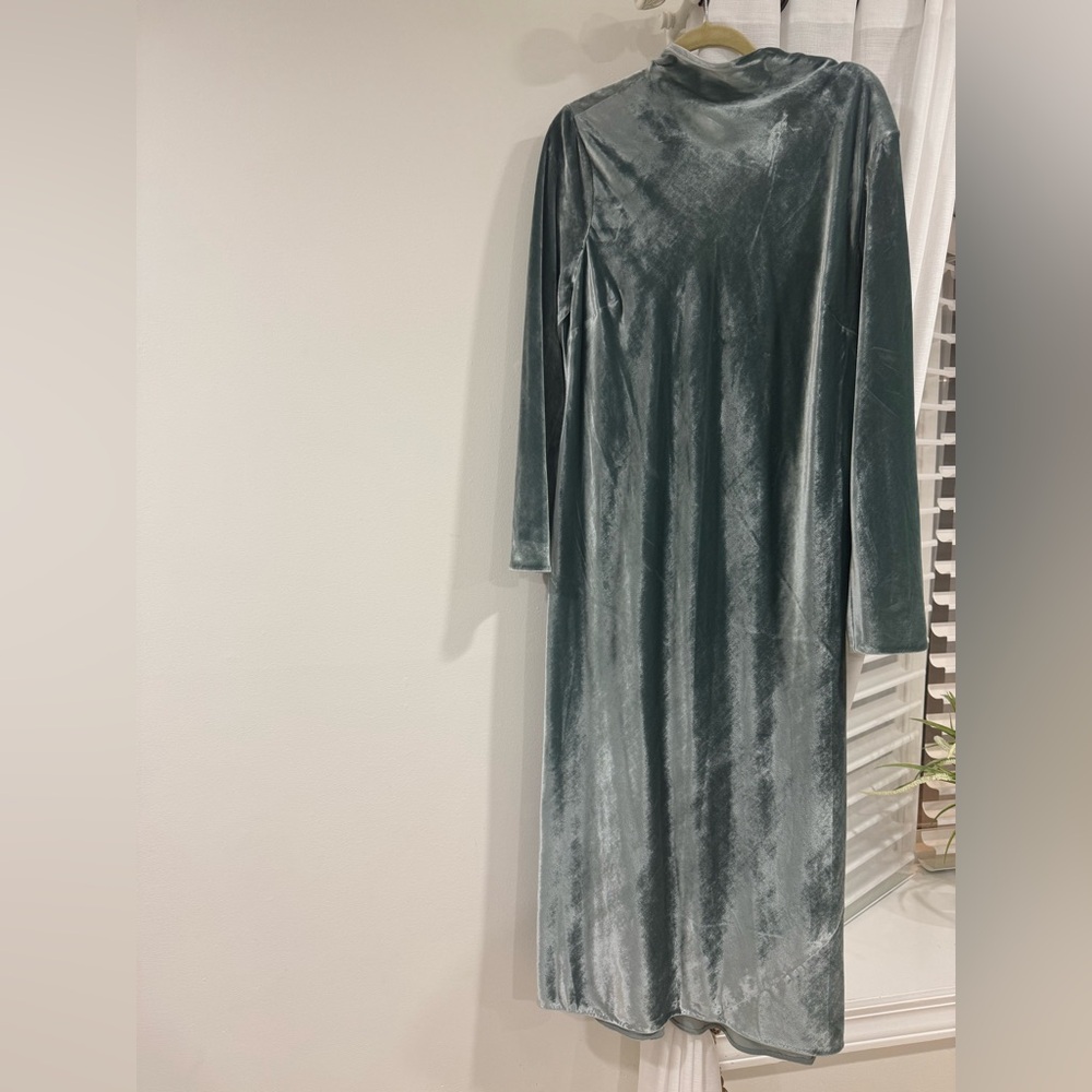 Dusty blue velvet long sleeve Vince dress